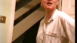 أنا أدخن افلام سكس ايطالي مترجم سيجارة ، لدي العاهرة